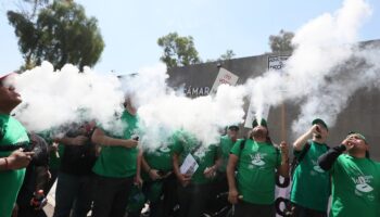 Protestan contra reforma de AMLO que prohibe vapeadores