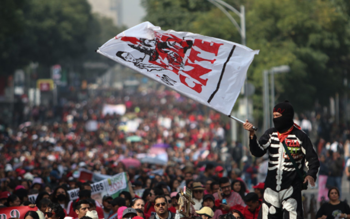 CNTE realiza paro nacional ante el inicio de las negociaciones con AMLO CNTE realiza paro nacional ante el inicio de las negociaciones con AMLO
