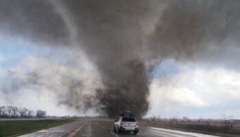 Videos | Varios tornados azotan Estados Unidos; reportan tres heridos