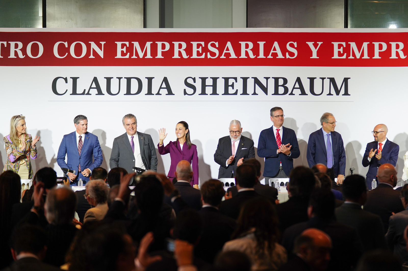 elecciones 2024 | sheinbaum construiría 100 nuevos polos industriales; xóchitl pide cambios en debate; máynez impulsará salario mínimo a 10 mil pesos