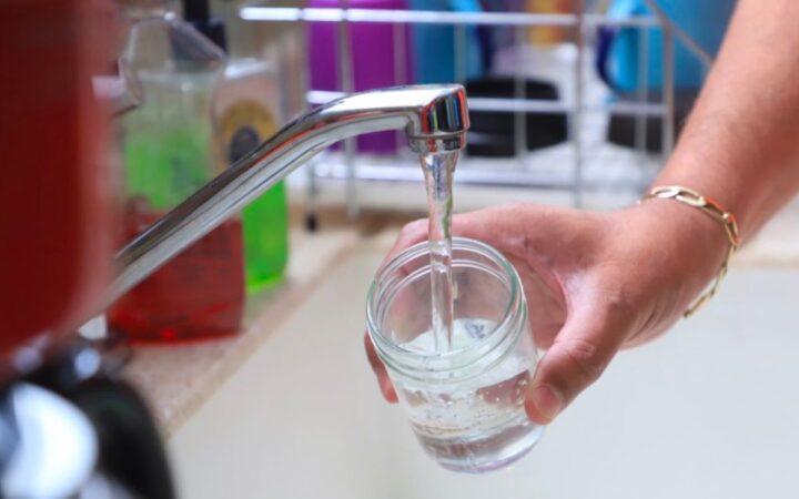 CDMX: Aumentan reportes de olor a gasolina en agua de la Benito Juárez CDMX: Aumentan reportes de olor a gasolina en agua de la Benito Juárez