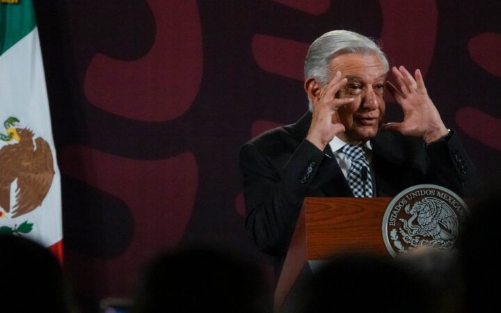 AMLO se lanza contra encuestadora que colocaba arriba a Gálvez y Taboada por 'engañar' a los mexicanos