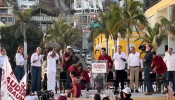 Sheinbaum cayó al suelo durante baile en Mazatlán | Video