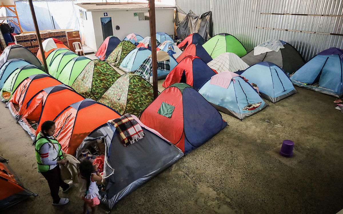 Activistas en Tijuana critican abandono de AMLO a mexicanos deportados desde EU