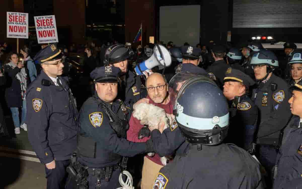 Videos | Detienen a más de 100 manifestantes propalestinos en Universidad de Boston