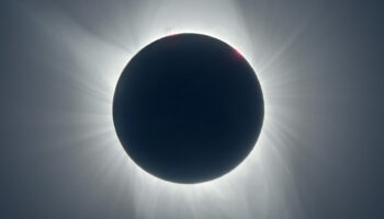 Nayarit suspende clases por eclipse solar
