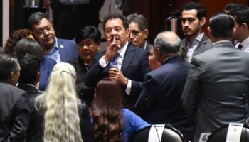 Aristegui en Vivo: Senado aprueba reformas a leyes de Amnistía y Amparo; 'errores' frenan fondo de pensiones; Piña ordena investigar filtración y más...