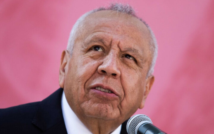 Proceso contra titular de Migración por incendio está suspendido por amparo