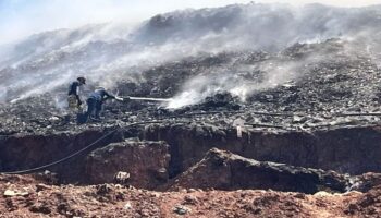 Nayarit: Incendio en basurero obliga a seguir clases en línea por una semana