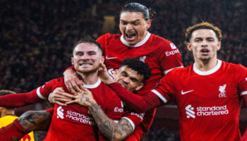 Recuperan Reds el liderato en la Premier League | Resultados