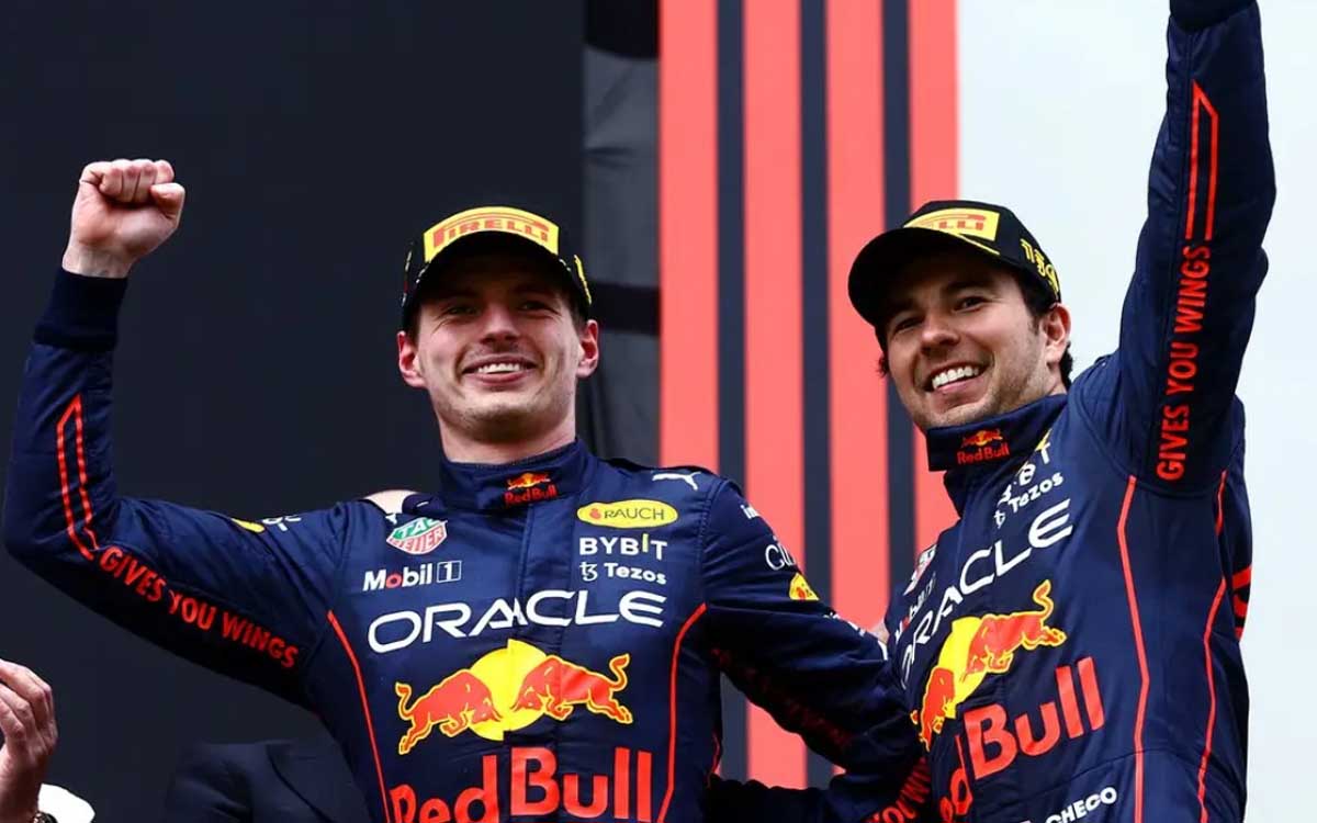 Verstappen y ‘Checo’ hacen el 1-2 en el Gran Premio de Japón