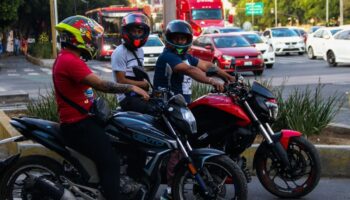 Diputados aprueban reforma que prohíbe viajar en moto a menores de 12 años