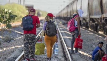 Crece el miedo de migrantes a crimen organizado tras masacre en Ciudad Juárez