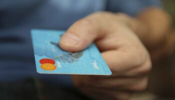 Temor al control fiscal frena digitalización de la economía: presidente de la Asociación de Bancos