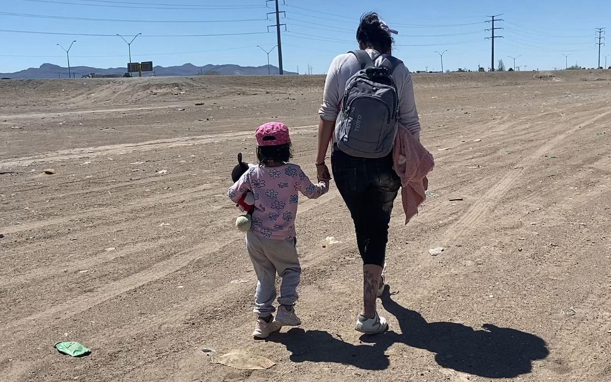 Profesionistas de Sudamérica abandonan sus oficios para llegar a la frontera de México – EU