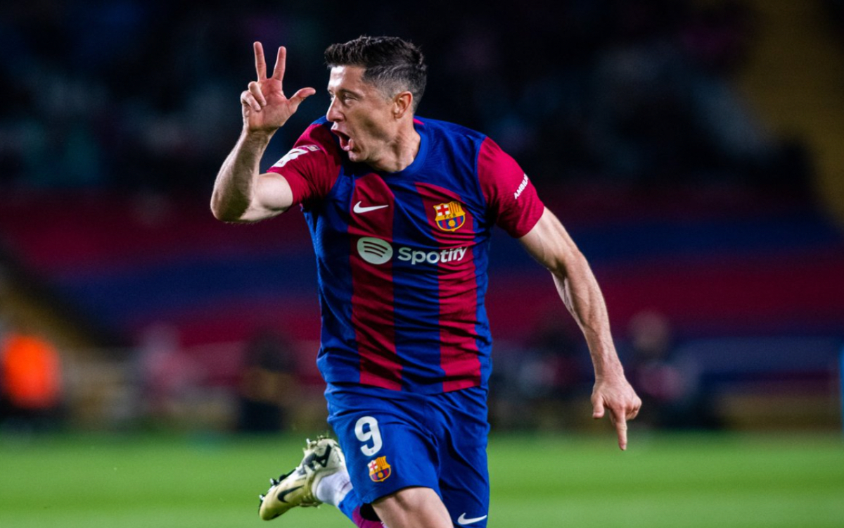 Salva Robert Lewandowski al Barsa en Montjuic | Video