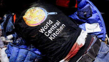 Ataque israelí mata a cinco de la organización World Central Kitchen en Gaza