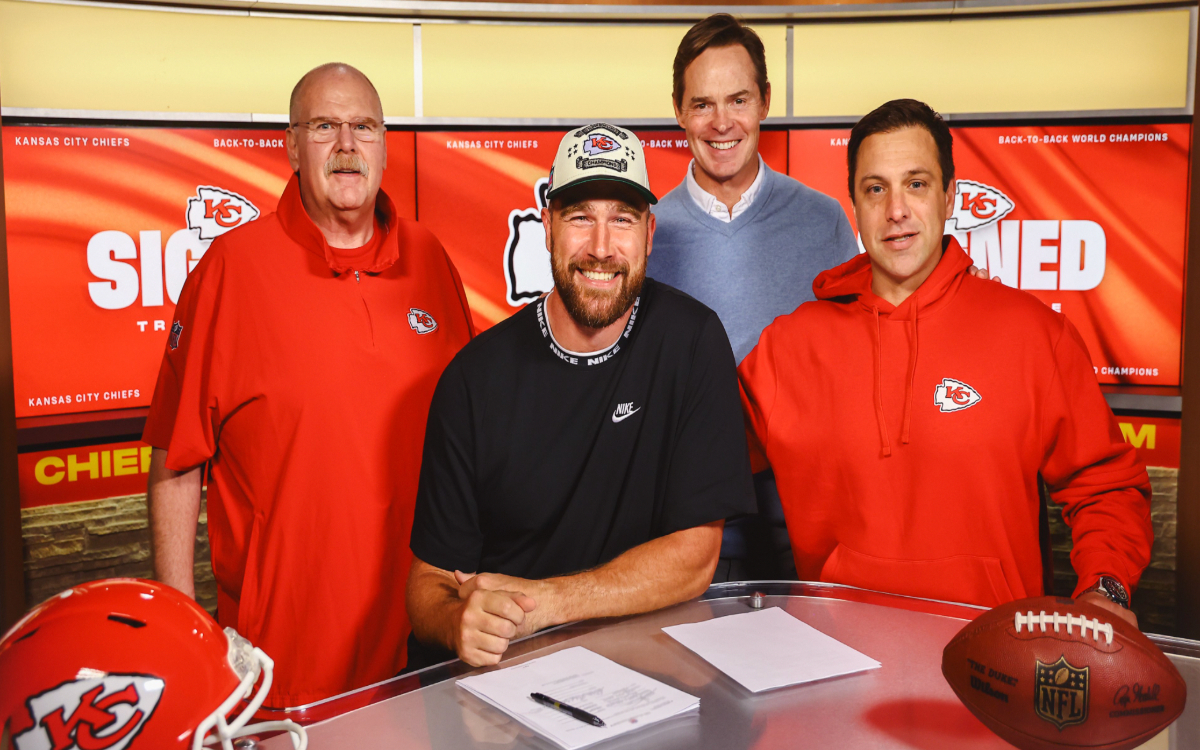 NFL: Convierten Jefes a Travis Kelce en el ala cerrada mejor pagado