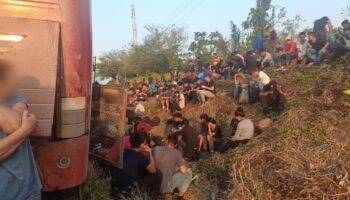 Ecuador reporta 46 migrantes abandonados en autopista de Veracruz