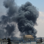 Foto: Reuters / Las fuerzas israelíes lanzan una operación terrestre y aérea en la parte oriental de Rafah