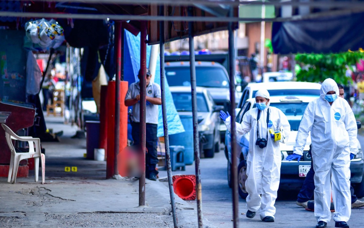 Terror en Acapulco: Asesinan a cinco dentro de un mercado