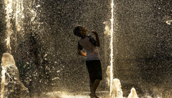 El calor extremo y su impacto en el desarrollo infantil: ¿cómo proteger a las infancias?