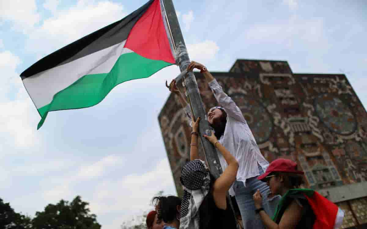 AMLO promete ‘libertad y no represión’ a estudiantes de UNAM pro Palestina