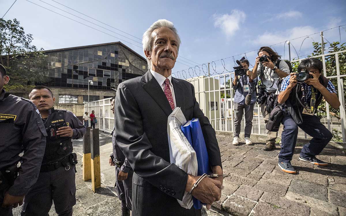 El periodista José Rubén Zamora recibe el Reconocimiento a la Excelencia del Premio Gabo 2024