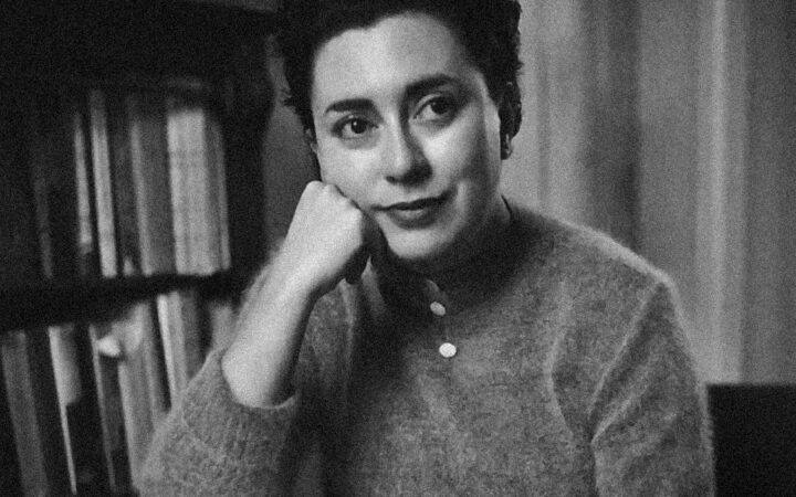 La UNAM hace homenaje a Rosario Castellanos con la reedición de un libro de cartas y concurso La UNAM hace homenaje a Rosario Castellanos con la reedición de un libro de cartas y concurso