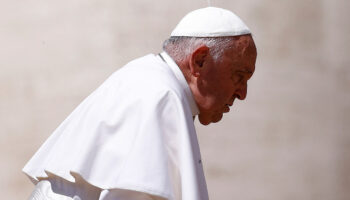 Acusan a Papa Francisco de volver a usar expresiones homofóbicas a puerta cerrada