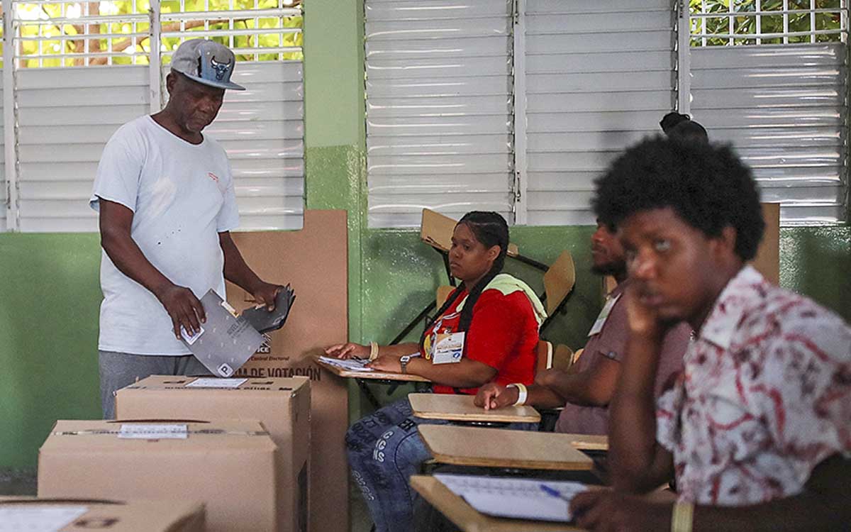 República Dominicana vota en las elecciones más observadas de su historia