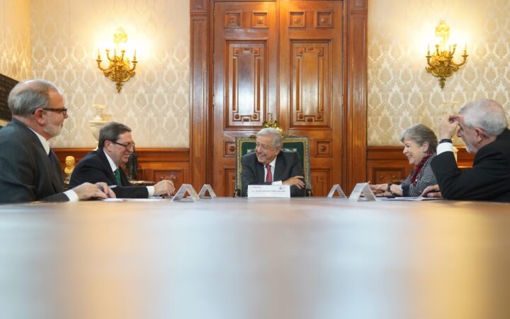 AMLO se reúne con el canciller de Cuba, Bruno Rodríguez, en Palacio Nacional AMLO se reúne con el canciller de Cuba, Bruno Rodríguez, en Palacio Nacional
