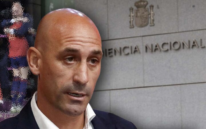 Rubiales pide citar a sus hijas y a expertos en lectura de labios en juicio por beso a Jenni Hermoso Rubiales pide citar a sus hijas y a expertos en lectura de labios en juicio por beso a Jenni Hermoso