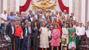 Firman 250 intelectuales apoyo a Xóchitl Gálvez