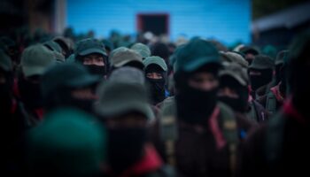 Sheinbaum ofrece 'respeto' al EZLN tras primeras críticas a su gobierno