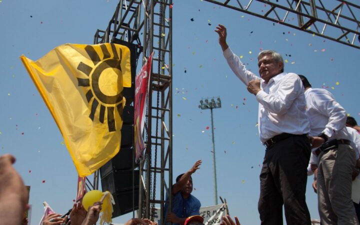 AMLO reconoce que PRD “jugó un papel importante en su momento”