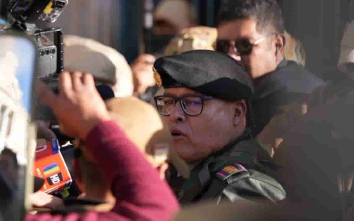Arrestan a excomandante Zúñiga; dice que Arce ‘le pidió preparar algo’ para aumentar su popularidad