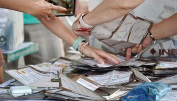 La manera de combatir el autoritarismo es ofrecer nuevas opciones políticas: Edmundo Jacobo Molina | Video