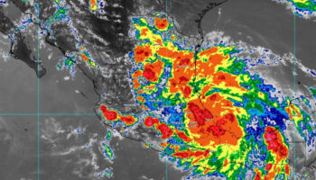 Tormenta tropical va contra Veracruz; traerá lluvias al centro del país