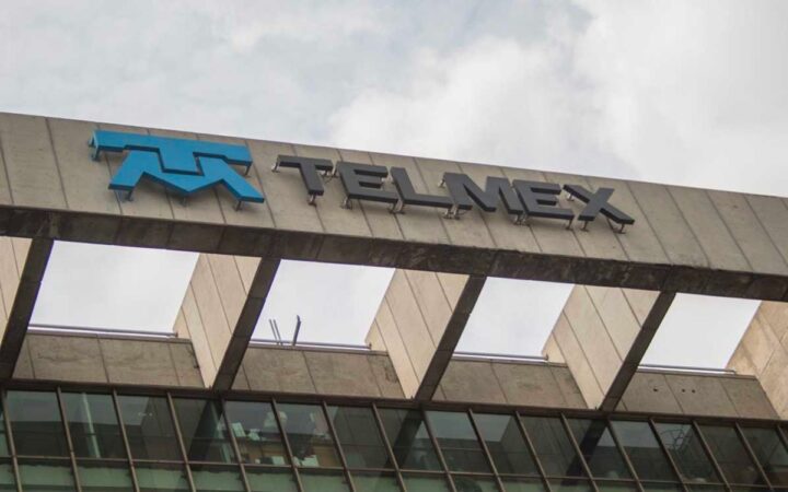 Telmex suspende servicios digitales a Segob por incumplimiento de pago; adeuda más de 63 mdp