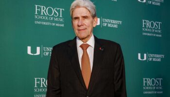 El exsecretario de salud Julio Frenk será el primer rector latino de la UCLA