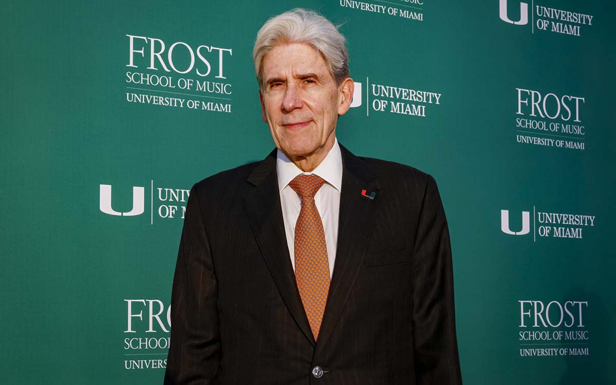 El exsecretario de salud Julio Frenk será el primer rector latino de la UCLA