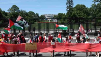 Videos | Manifestantes proPalestina rodean Casa Blanca