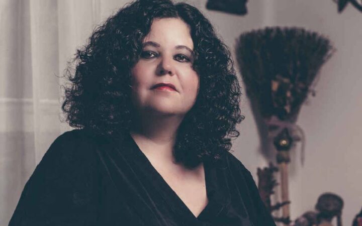 ‘Hasta que comienza a brillar’: Artemisa Téllez reúne lo más representativo del cuento lésbico mexicano ‘Hasta que comienza a brillar’: Artemisa Téllez reúne lo más representativo del cuento lésbico mexicano