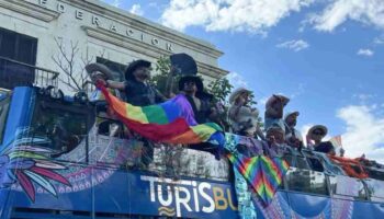 Marcha por el orgullo LGBTTTIQAPM+ en Oaxaca: 'Nuestra salud mental es primero'