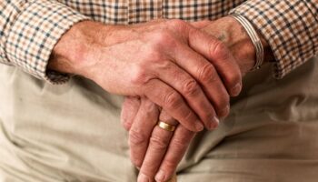 Un análisis de sangre podría predecir el párkinson 7 años antes de los síntomas con ayuda de la IA
