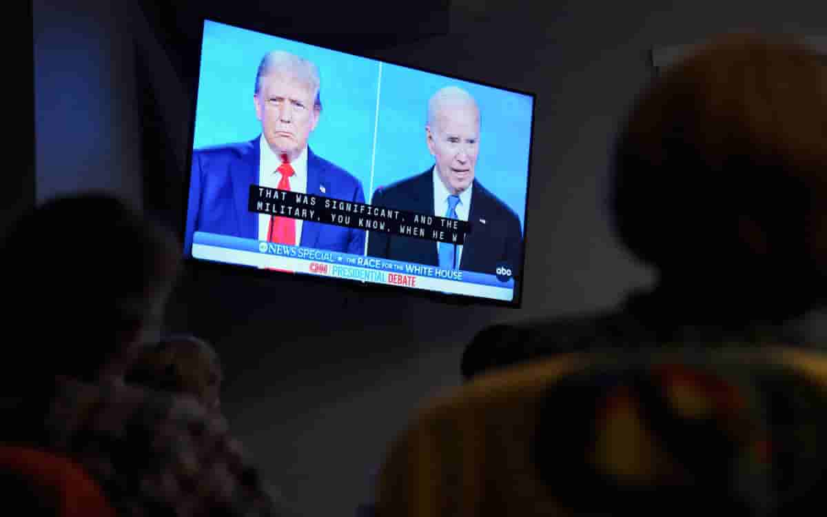 Biden, Trump spar over economy, immigration in first debate