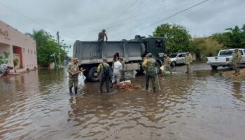 La lluvia y la delincuencia organizada azotan Quintana Roo: Renán Castro