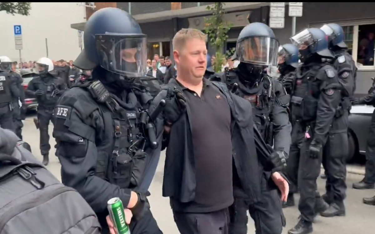 Euro Alemania 2024: Chocan ultras serbios e ingleses en Gelsenkirchen | Video