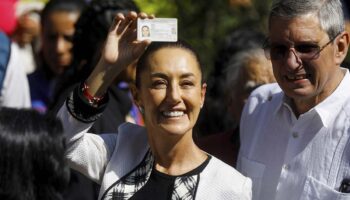 'Voté por Ifigenia Martínez a la presidencia', asegura Claudia Sheinbaum tras votar en Tlalpan